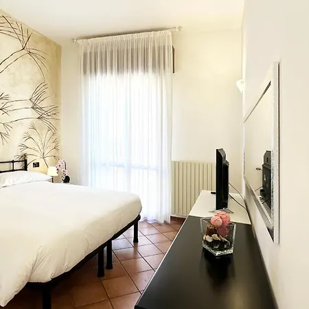 Int 12 - Dei Gerani By San Luca *